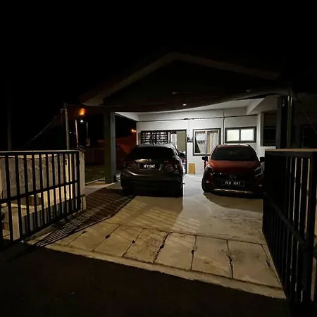 Homestay Aishah Seri Iskandar Exterior photo